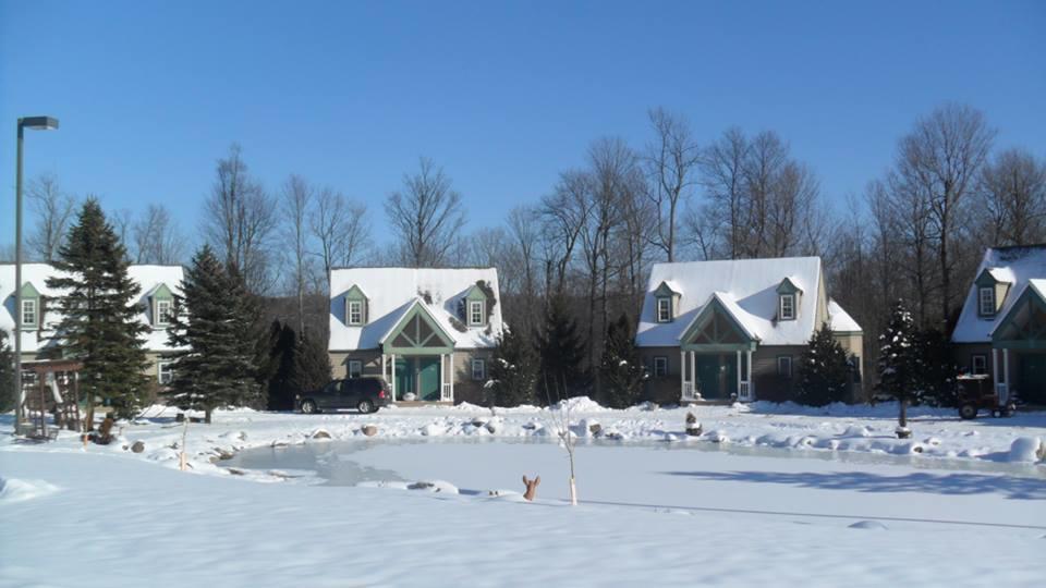 Spruce Hill Inn & Cottages Мансфийлд Екстериор снимка