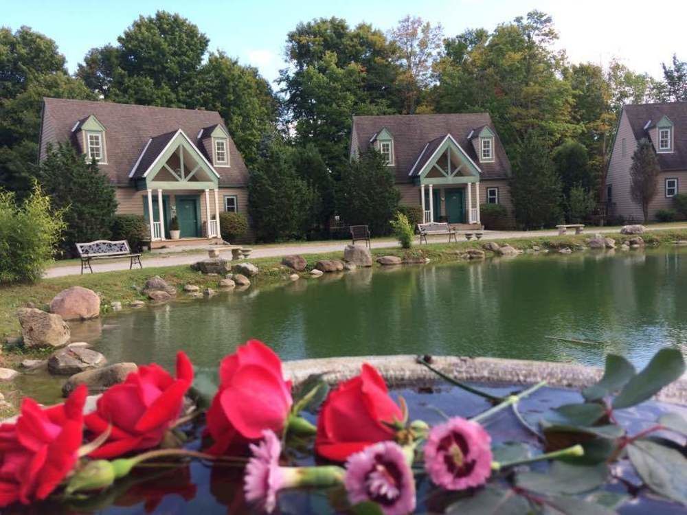 Spruce Hill Inn & Cottages Мансфийлд Екстериор снимка